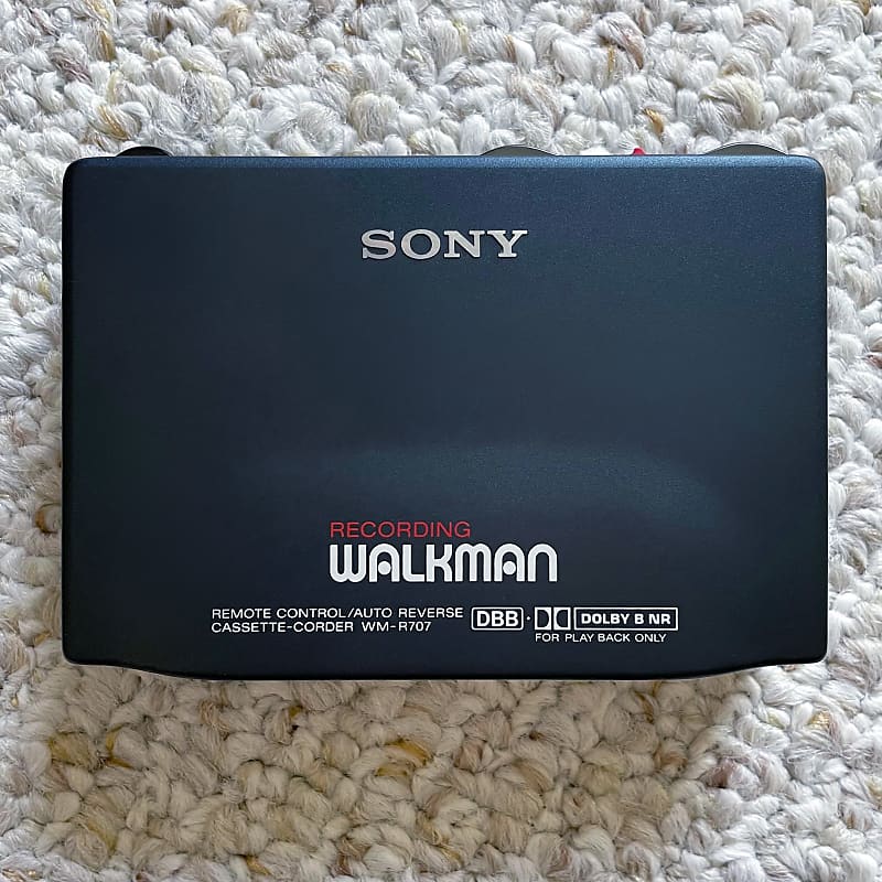 RARE] SONY WM-707 Walkman Cassette Player Cool Black ! Running