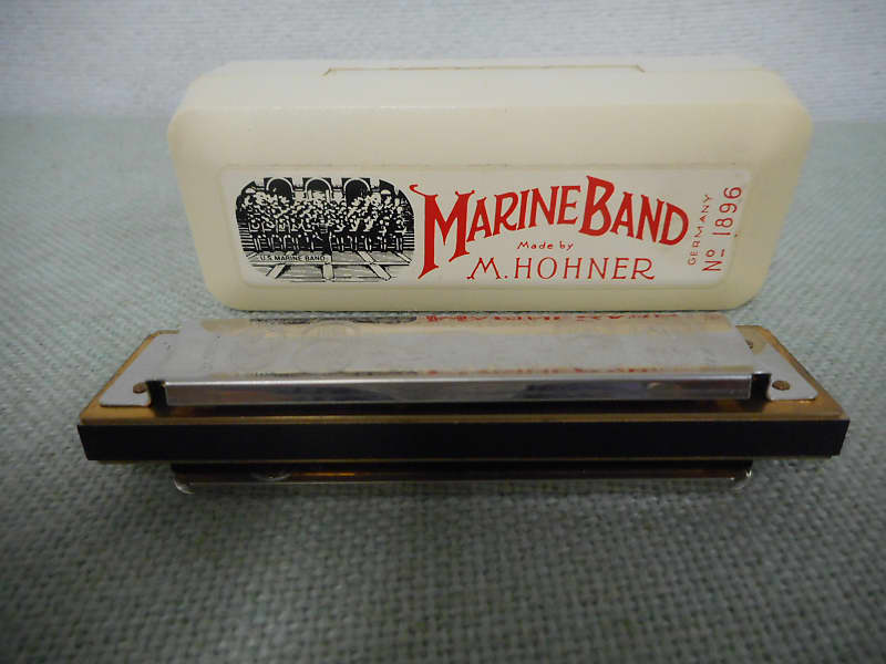Hohner 1896/20 Marine Band Harmonica D-Flat Chrome