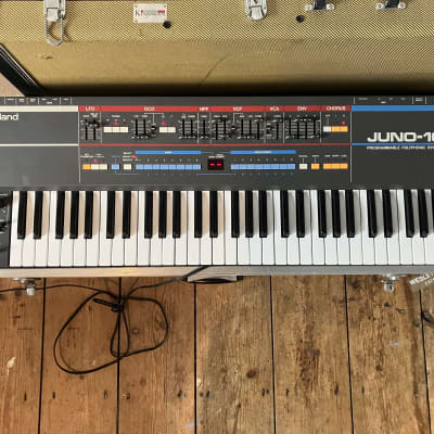 Roland Juno-106 Recently Replaced Chips Beautiful Condition (Japanese Power supply but will provide Transformer)