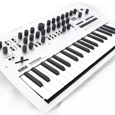 Korg Minilogue 37-Key Polyphonic Analogue Synth Keyboard Synthesizer *Demo* image 4