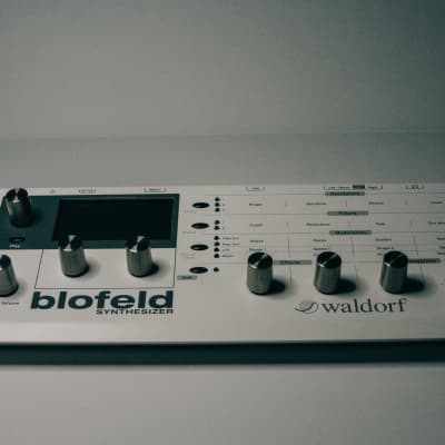 🎹 Waldorf Blofeld Desktop – Wavetable Synth – w/ UK PSU + Manual