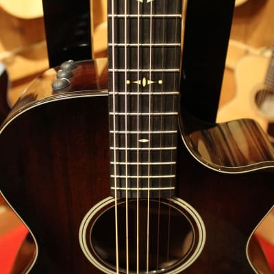 Taylor 522ce 12 Fret Tropical Mahogany Guitar, Free Shipping image 5