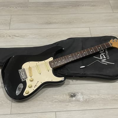 1994 Fender Mexico Black Label Squier Stratocaster only 7 pounds 2