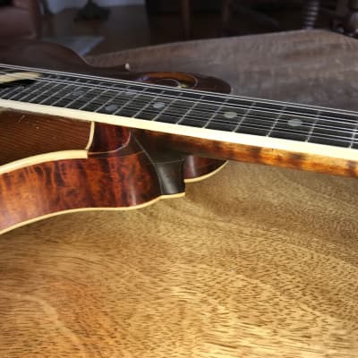 Gibson  F-4 three point mandolin  1907 Spruce & Curly Maple natural image 7
