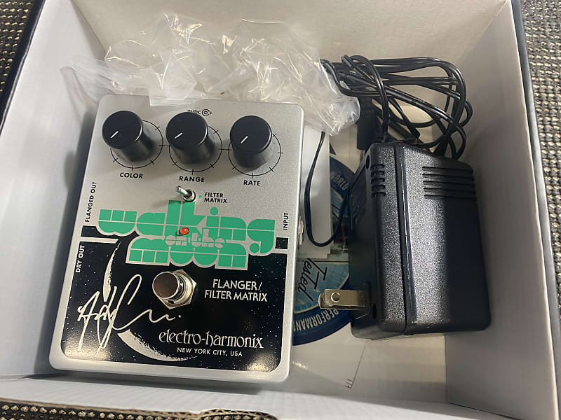 Electro-Harmonix Walking on The Moon