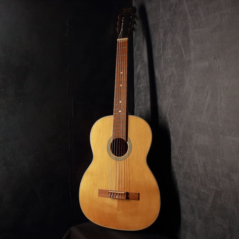 YAMAHA Dynamic GUITAR NO.2ダイナミックギター Yamaha Dynamic Guitar No.2 Classical Acoustic c1960 | Reverb