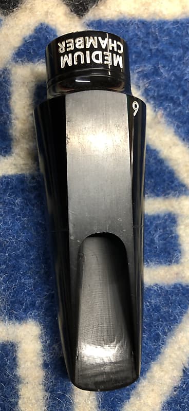 Retro Revival New Yorker Medium Chamber 6 tip opening. 2021