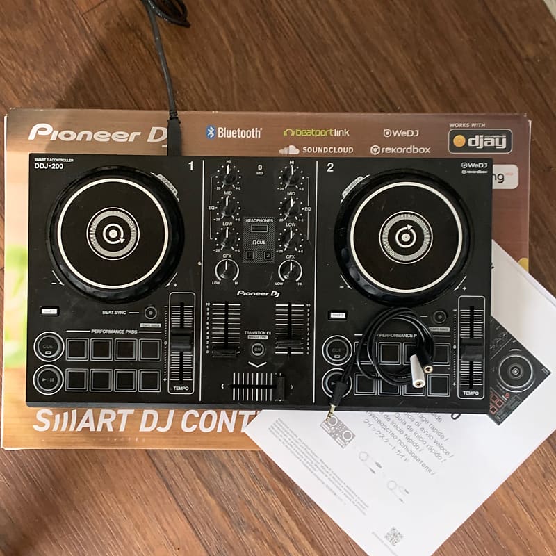 Pioneer DDJ-200 smart DJ controller w/ Box | Reverb Canada