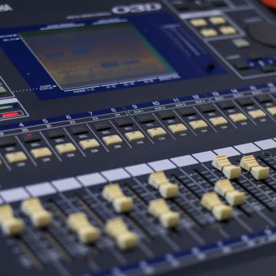 Yamaha O3D Digital 16 Channel Interface Mixer Studio Console