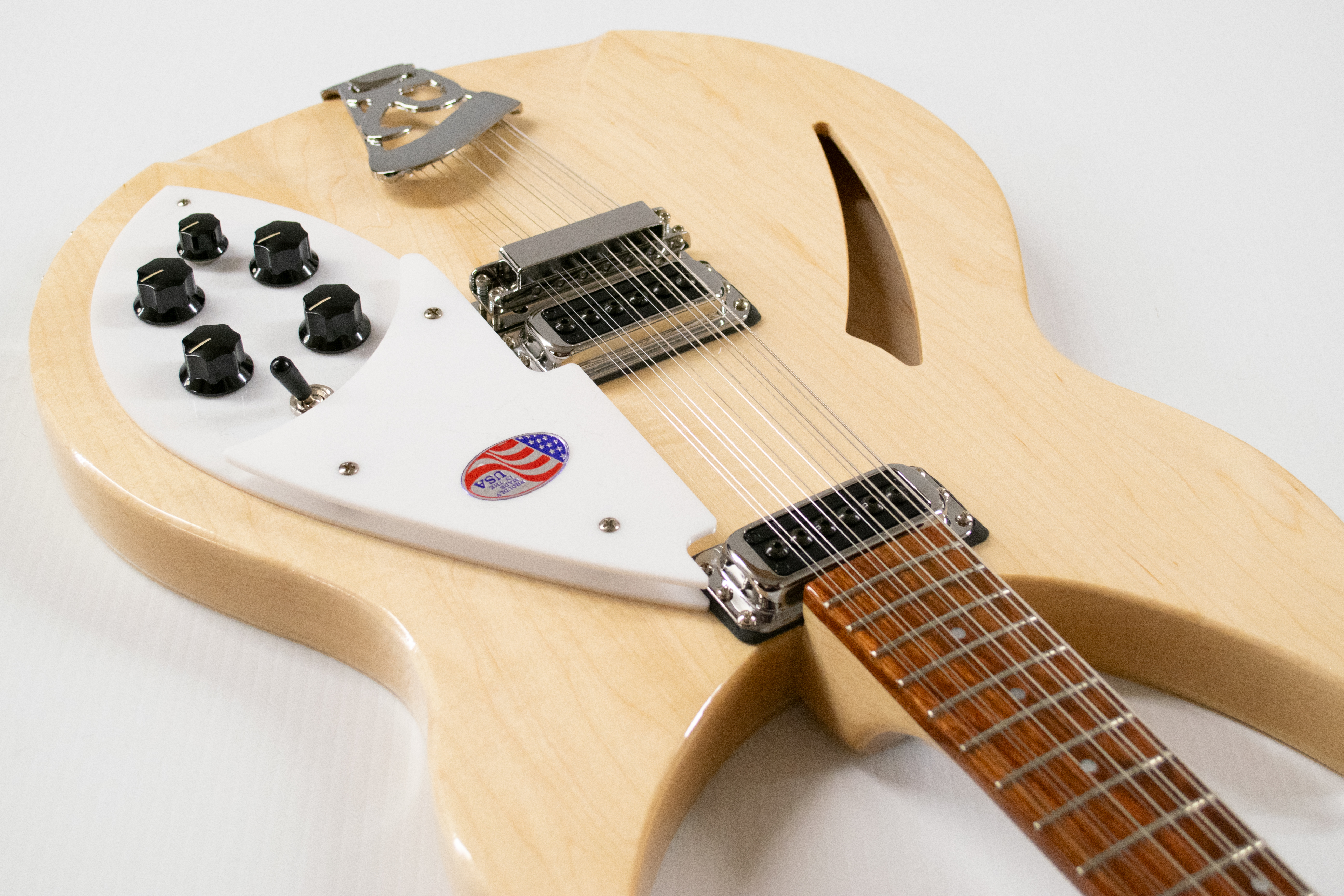 Rickenbacker 330/12 Semi-hollow 12-string Electric Guitar - Mapleglo - Picture 5 of 12