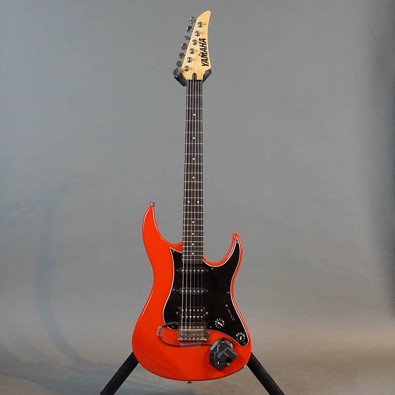 Yamaha RGZ 112P Electric Guitar, Vivid Red w/Bag (1992