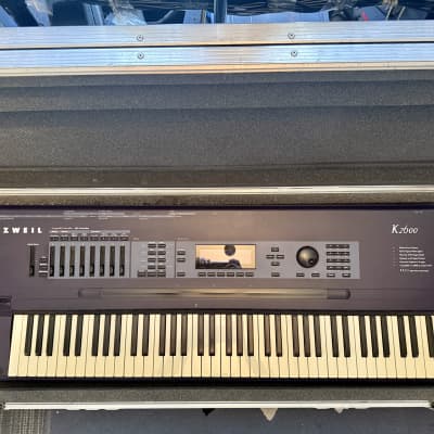 Kurzweil K2600 76 Key 1999-2000