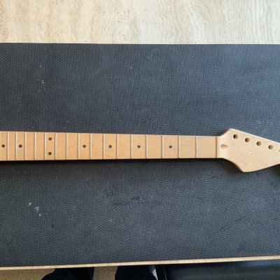 Dr Parts Stratocaster neck in Natural image 1