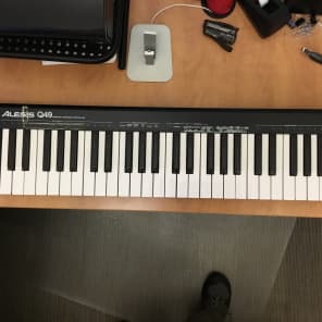 Alesis QX49 49-key USB MIDI Keyboard Controller