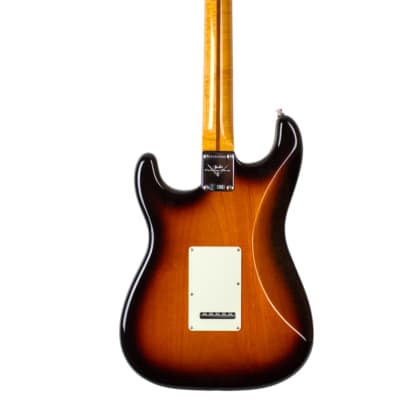 2016 Fender Custom Shop American Custom Stratocaster NOS 2-Tone Sunburst w/Modern Compound Radius image 8