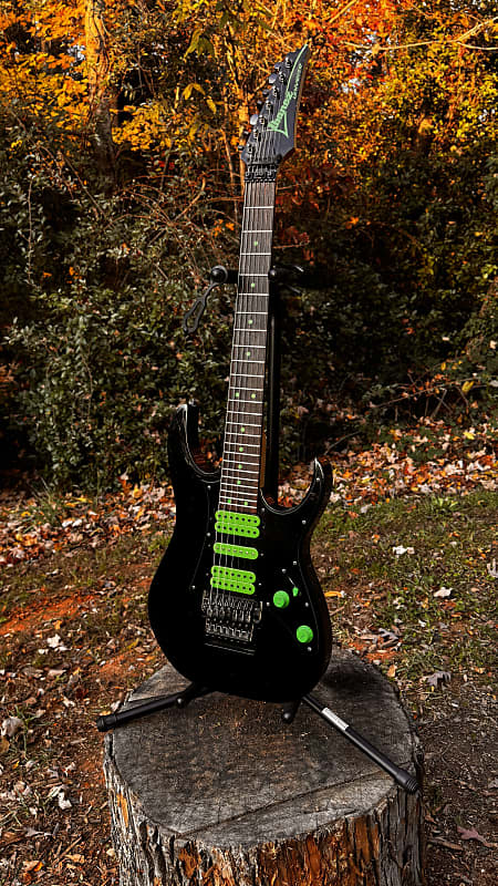 Ibanez universe uv-7 BK