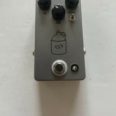 JHS Moonshine オーバードライブ(v1) Amazon.com: JHS Pedals Moonshine Overdrive Pedal : Musical Instruments