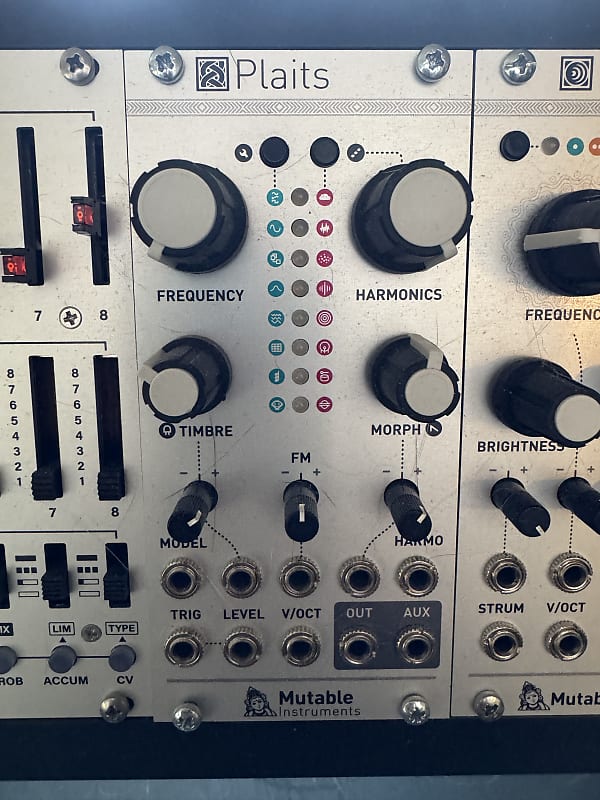 Mutable Instruments Plaits