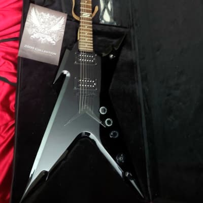 Dean Dime razorback  !! With case like new !! $600 or best offer !! image 2