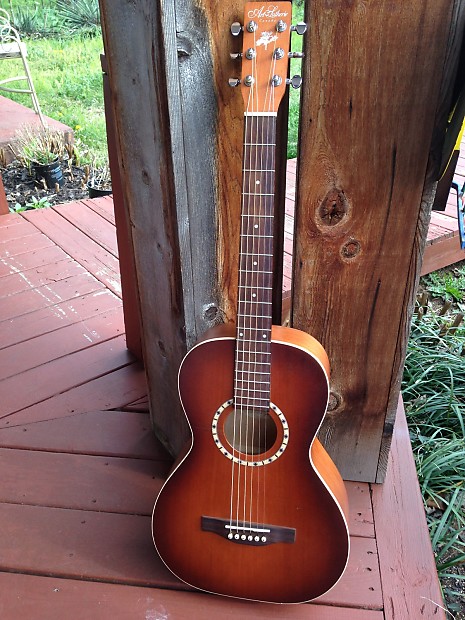 Art + Lutherie Ami Cedar Antique Burst Q1 | Reverb