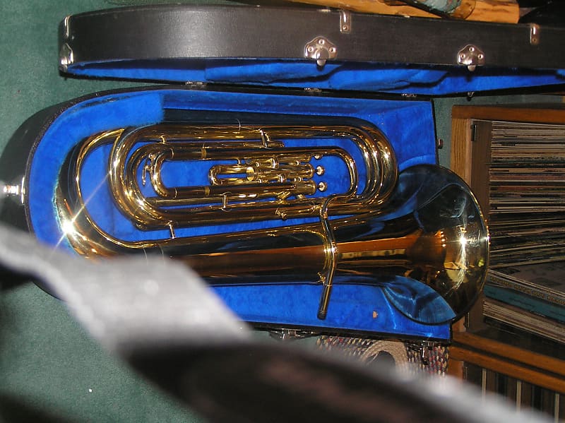 YAMAHA チューバ　YBB-102 ヤマハ　ヴィンテージ　ケース付き YAMAHA チューバ YBB-102 ヤマハ ヴィンテージ ケース付き