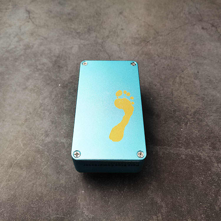 One Control Pale Blue Compressor – United States