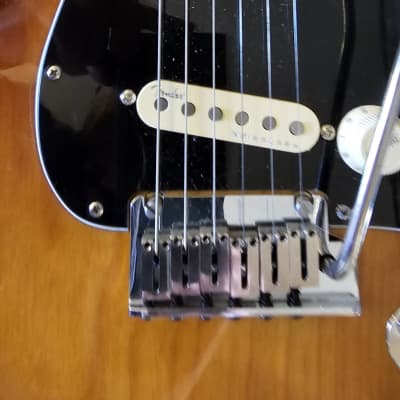 Fender American Ultra Luxe Stratocaster with Maple Fretboard 2021 - Present - 2-Color Sunburst image 6
