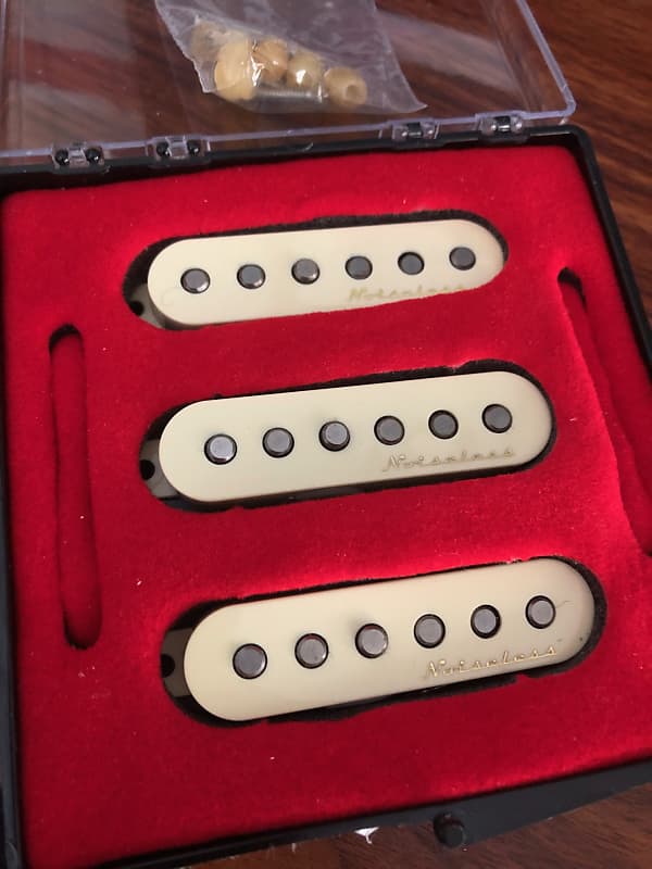 Fender Noiseless Stratocaster Pickup Set Aged White | Reverb