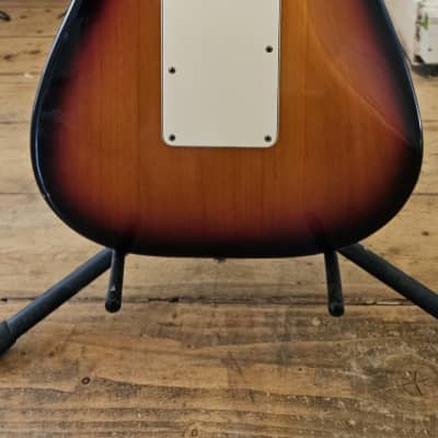 Fender American Floyd Rose Classic Stratocaster, 1995, with Rosewood Fretboard, 3-Color Sunburst image 5
