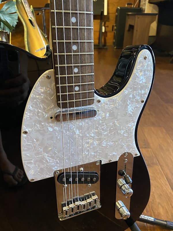 Squier Telecaster Standard w/ Matching Headstock 2004 | Reverb