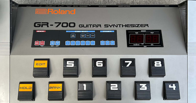817 ROLAND GR-700 GK-1 ギターシンセサイザー Roland GR-700 Guitar