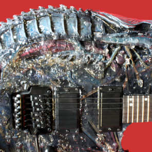 The Xenomorph III Alien themed guitar/playable artwork from Devil & Sons image 2