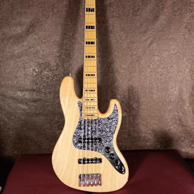 Fender American Elite Jazz Bass V with Maple Fretboard 2016 - 2019 - Black for sale