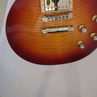Gibson Wildwood Select Les Paul Standard '60s 2020 - Dark Cherry Burst image 3