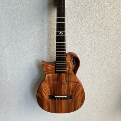 Kala Revelator Nautilus Lefty Tenor ukulele Koa/Mahogany Left Handed 2024 - UV Satin image 2