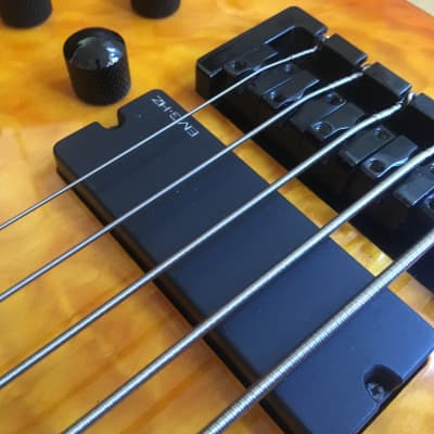 Spector Q5 Pro 5 Bass Guitar 5 String Korea 2000 EMG HZ Reverb UK