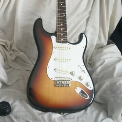 Fender Stratocaster 1987 Sunburst, Hardtail image 4