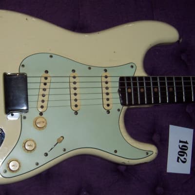 Fender Stratocaster 1962 Olympic White refin image 3