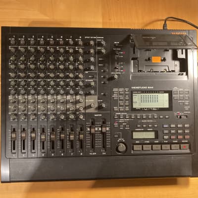 TASCAM MIDIStudio 644 CASSETTE MULTITRACK Recorder with the