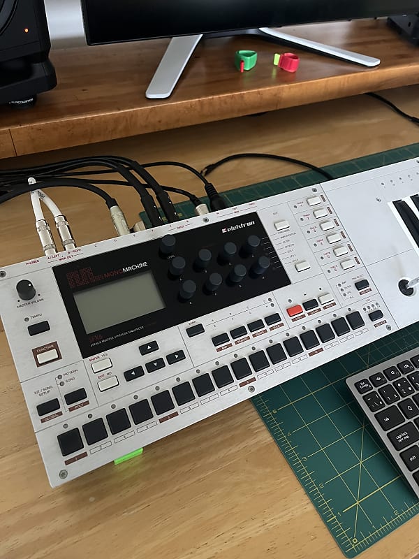 Elektron Monomachine SFX-60 + MKII | Reverb