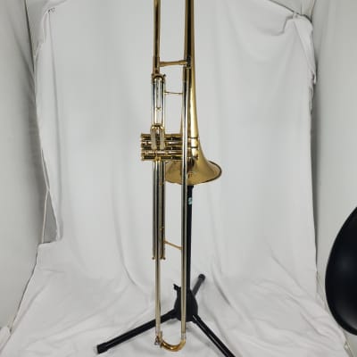 Getzen Valve Trombone  Lacquered Brass image 12
