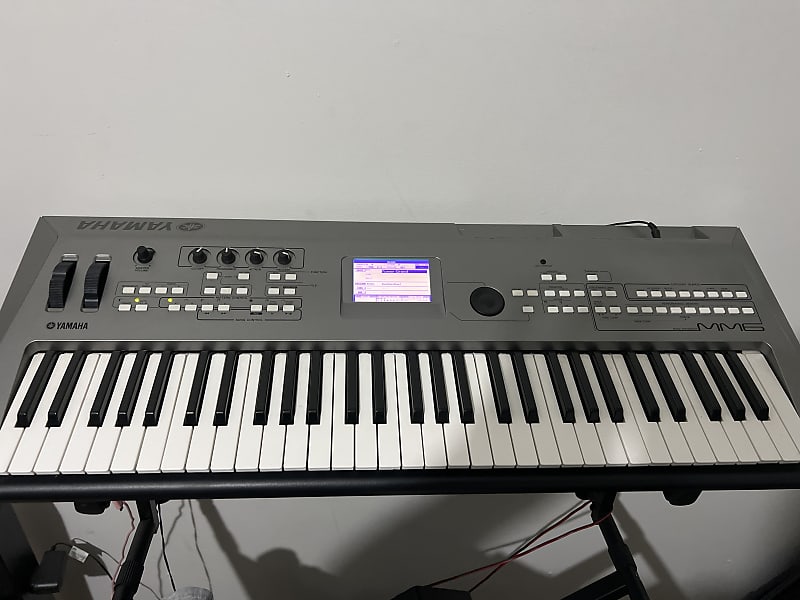 Yamaha MM6 Synthesizer 2007 - Gray