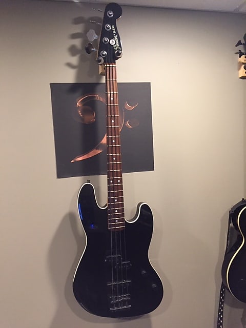 Fender frank store bello bass