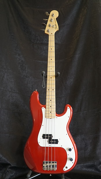 Fender Precision Bass 1985-86 Candy Apple Red with hard case