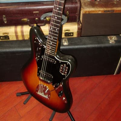 ~1994 Fender Jaguar Sunburst Made in Japan with Nice Fender Hardshell Case image 2