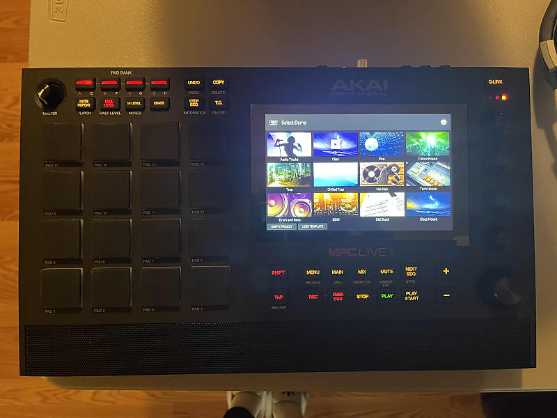 中古 MPC LIVE Akai Mpc Live 2 Retro | eBay