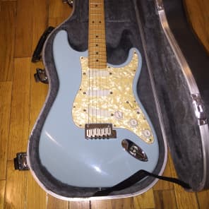 Fender Stratocaster Plus 1997 Sonic Blue Near NOS Condition image 6