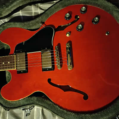 Epiphone ES-335 Pro Limited Edition Custom Shop Semi-hollow