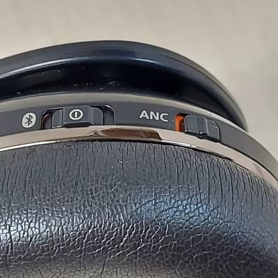 Samsung Level On image 7