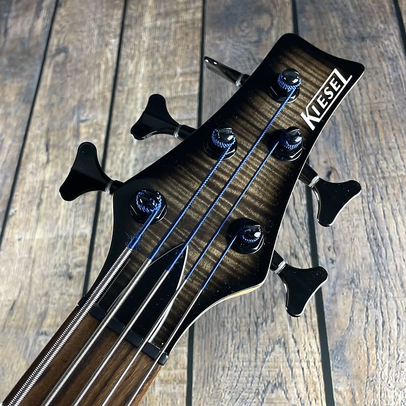 爆買いしたくなる Kiesel Vanquish Maple/Walnut/Zebrawood Flame Bass, 5-String ペン